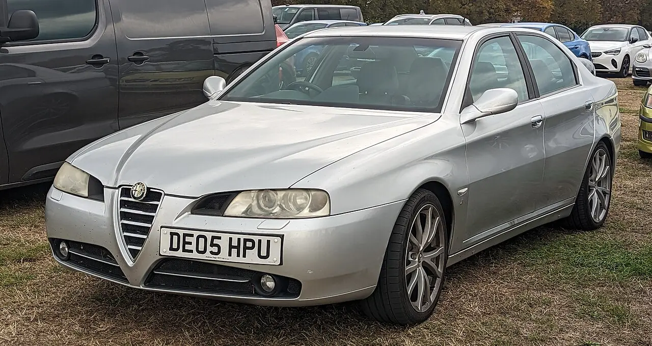 Alfa Romeo 166