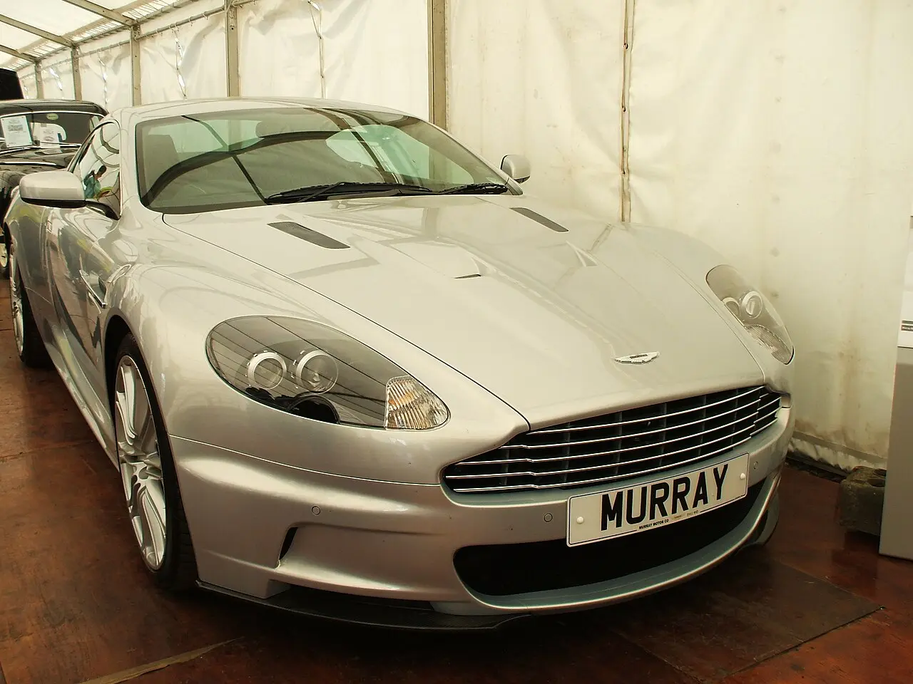 Aston Martin DBS DBS V12