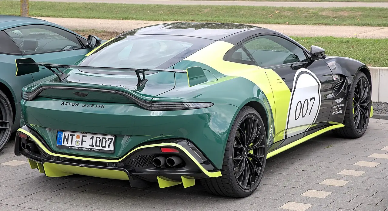 Aston Martin Vantage V8 Vantage