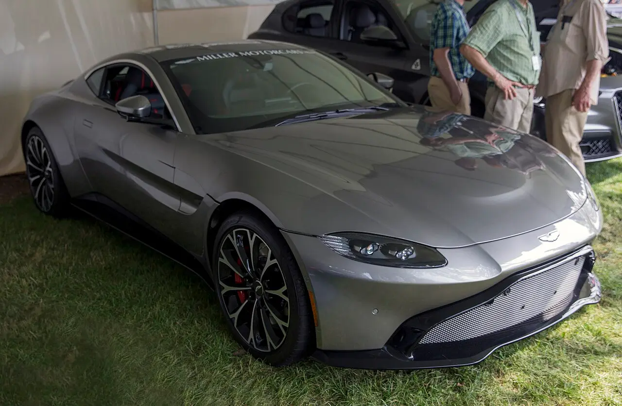 Aston Martin Vantage