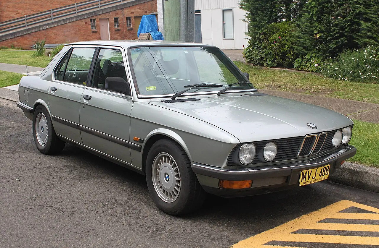 BMW 5 Series second generation