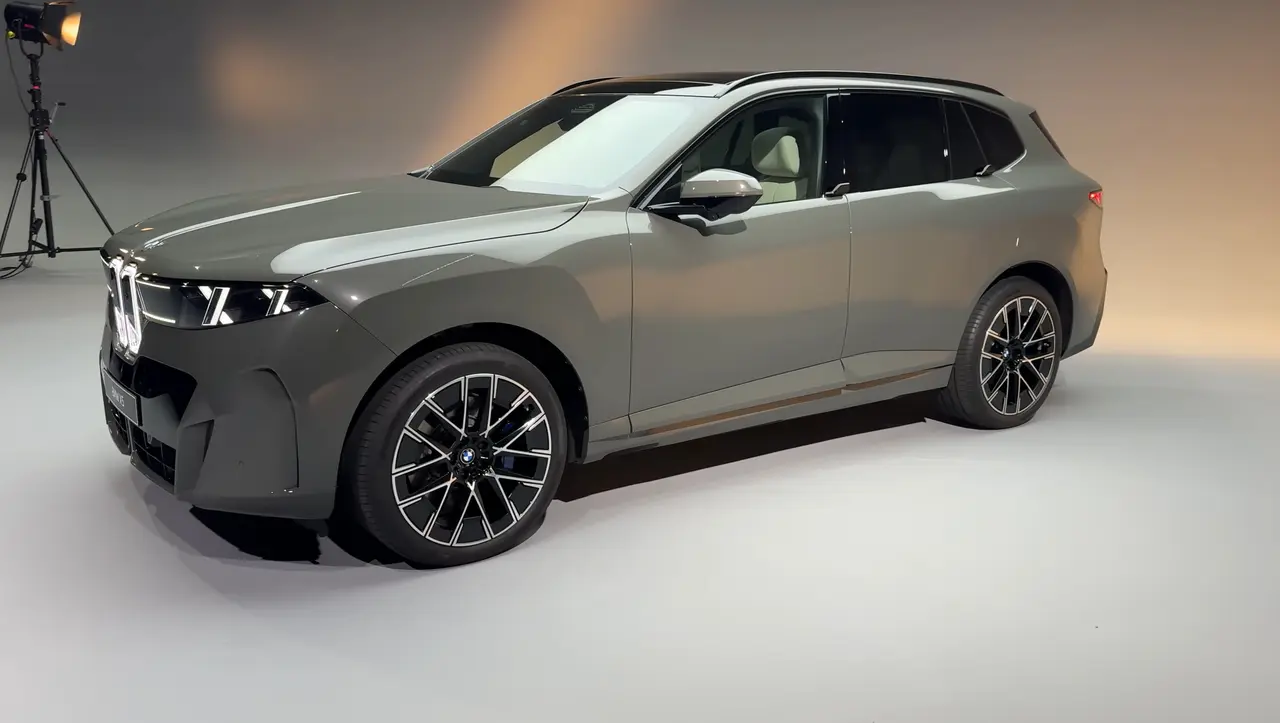 BMW iX5