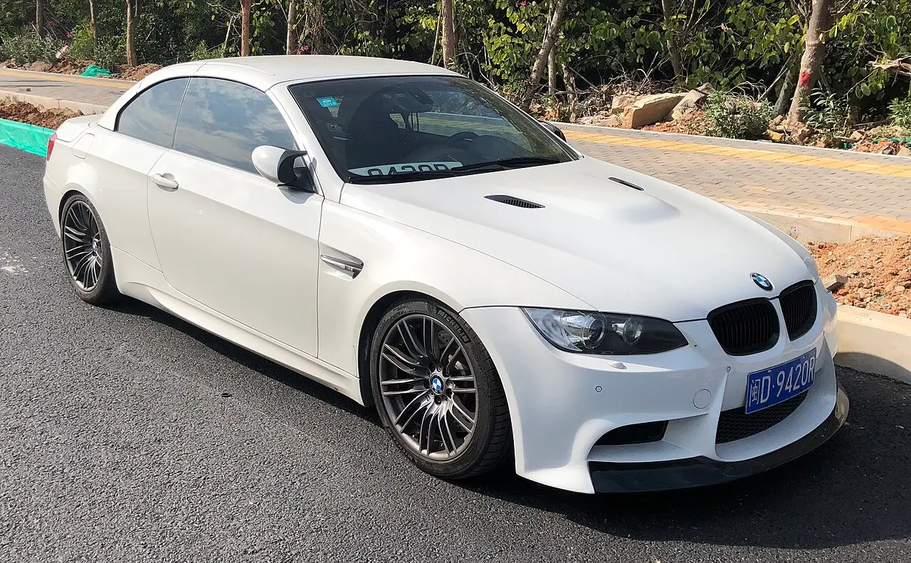 BMW M3 E90