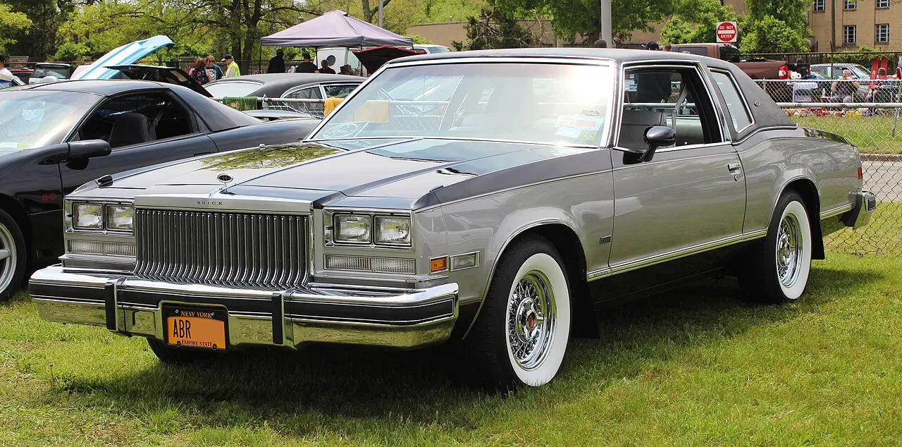 Buick Riviera sixth generation