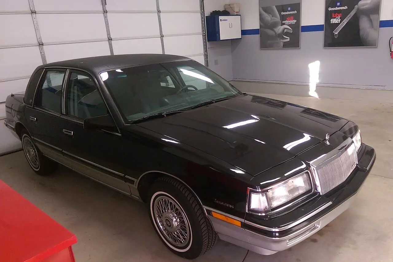 Buick Skylark sixth generation