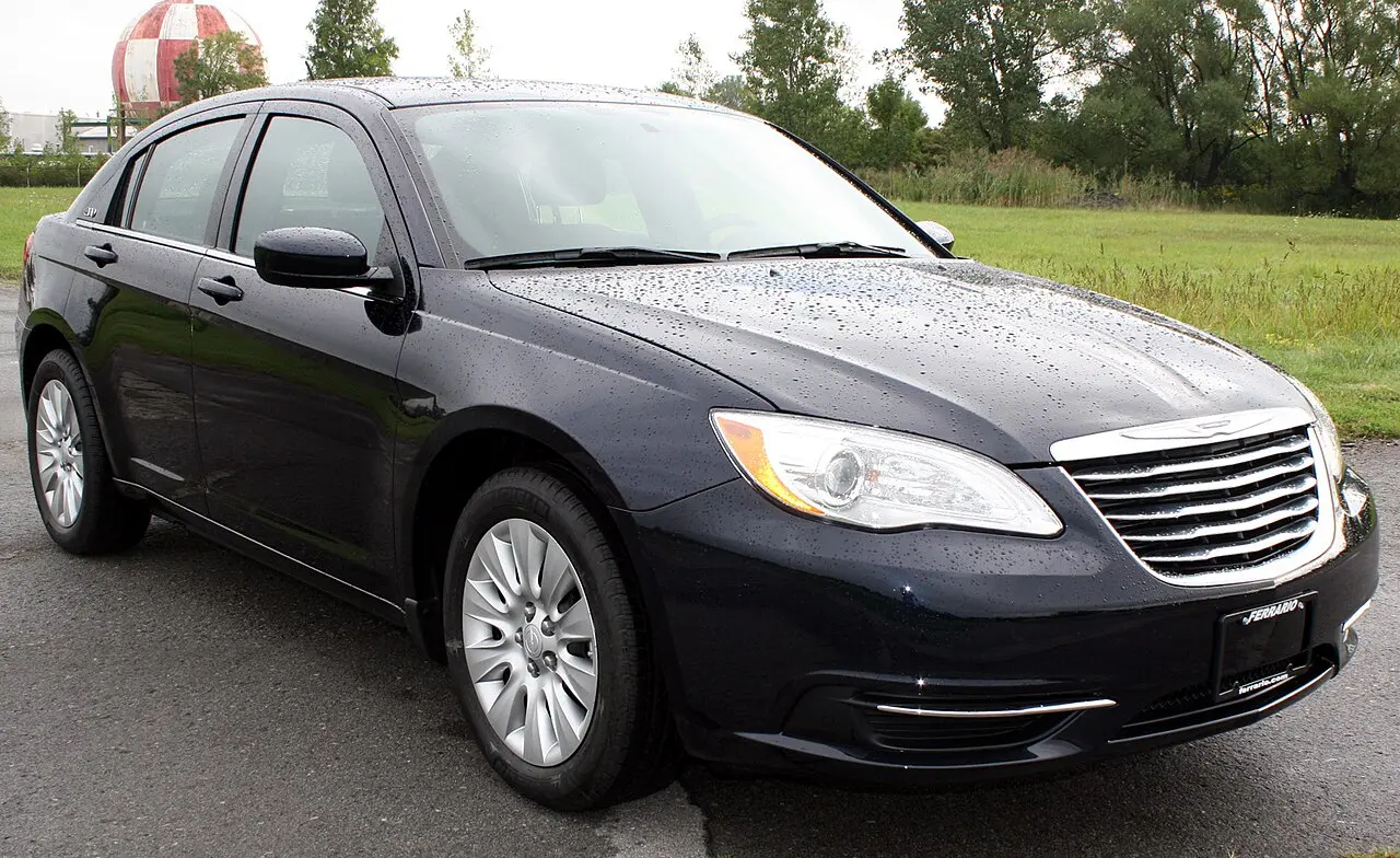 Chrysler 200 first generation