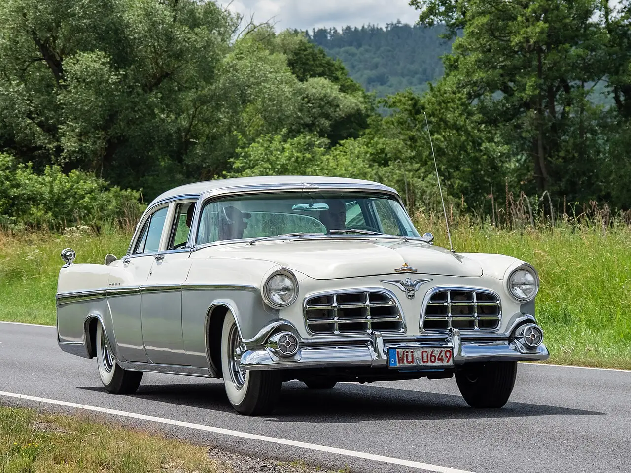 Chrysler Imperial