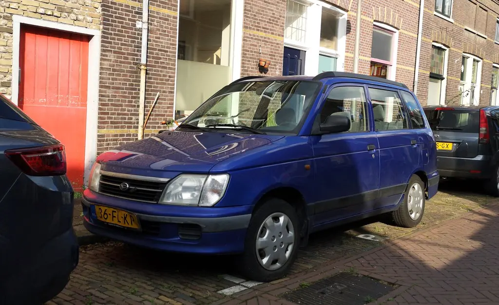 Daihatsu Grand Move