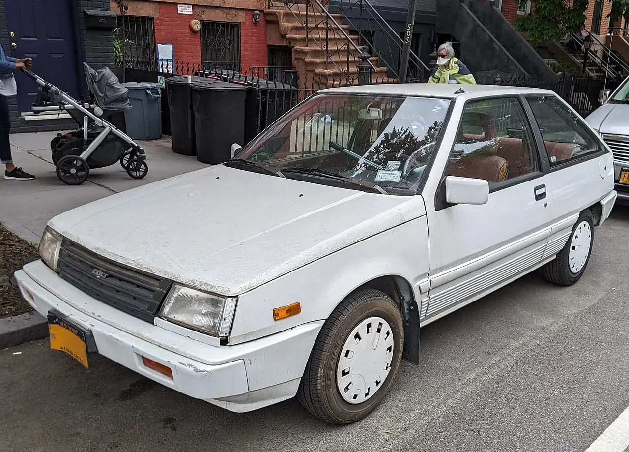 Dodge Colt fifth generation
