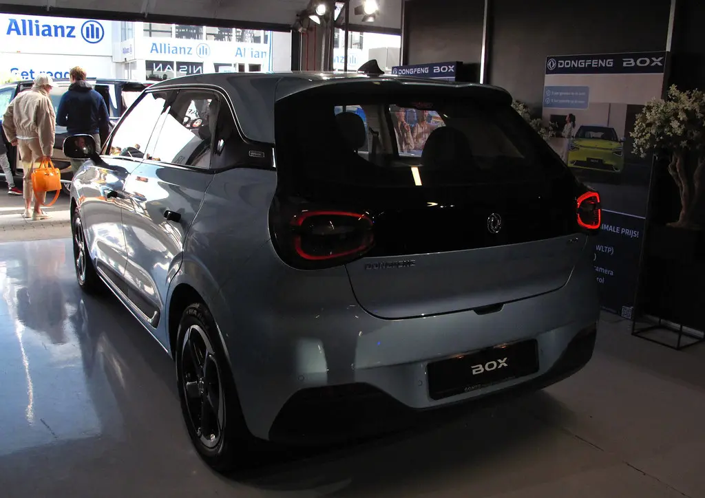 Dongfeng Box