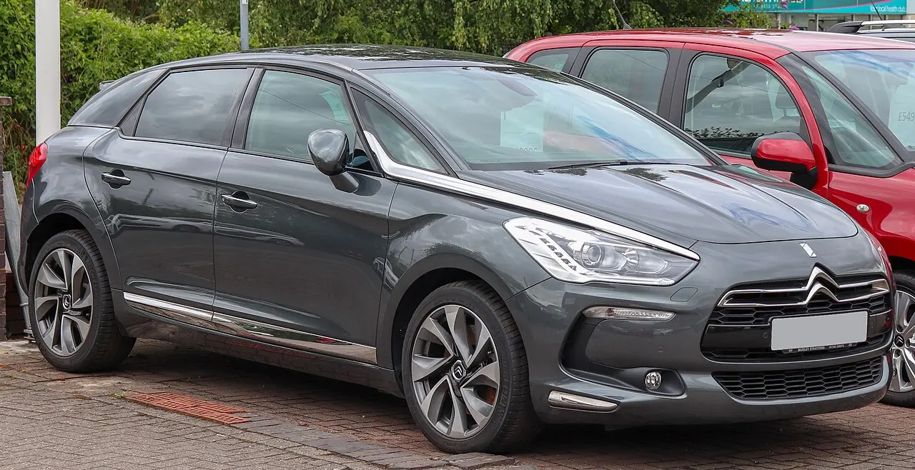 DS Automobiles DS 5