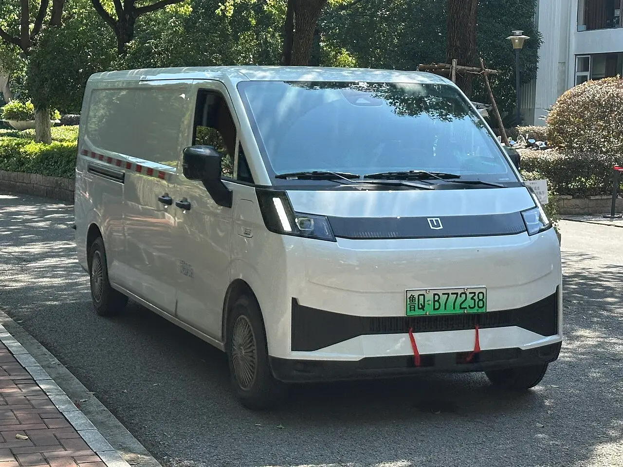 Farizon V7E