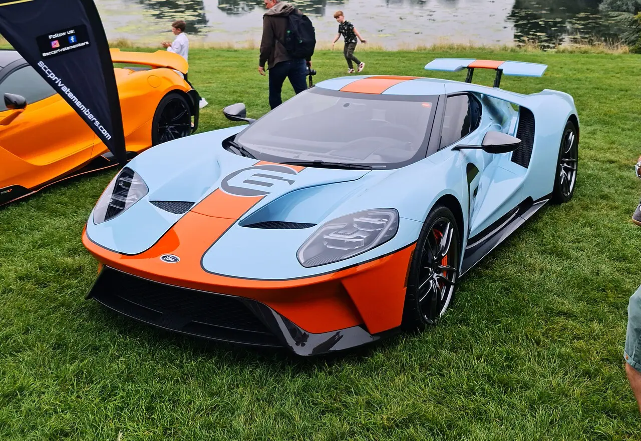 Ford GT