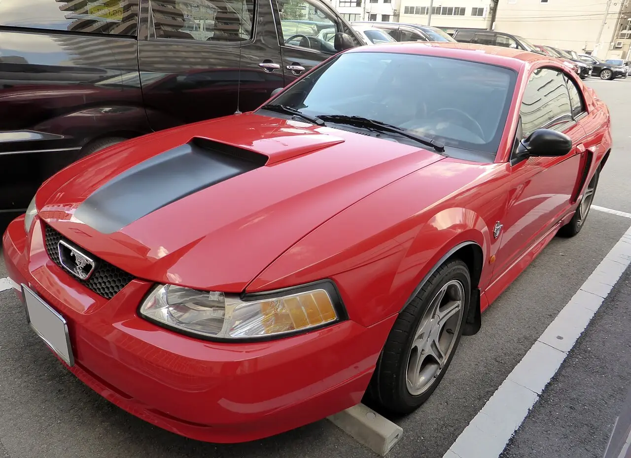Ford Mustang IV