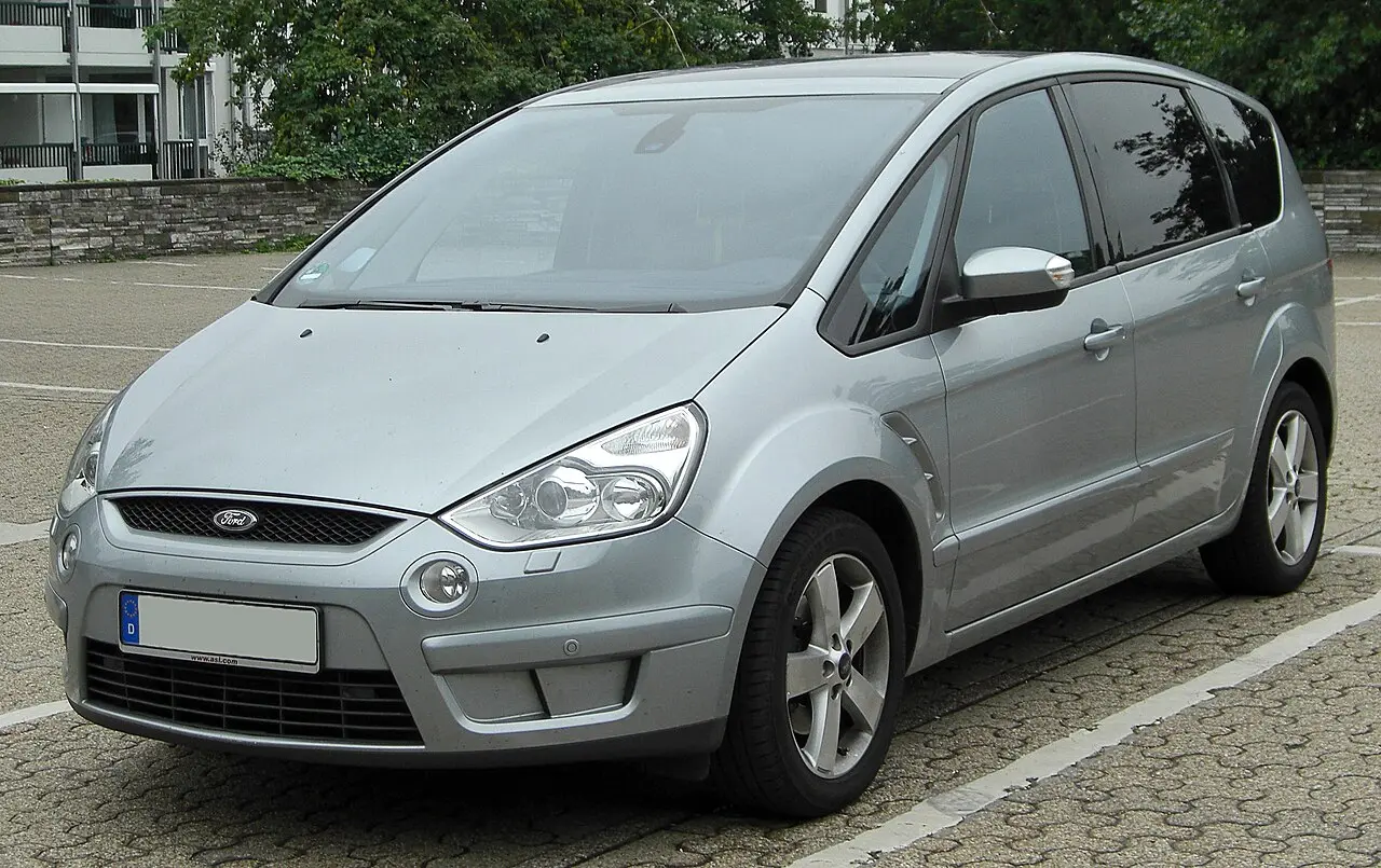 Ford S-Max First generation