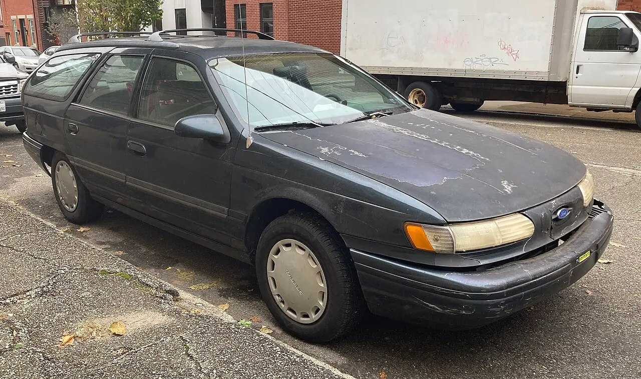 Ford Taurus Second generation