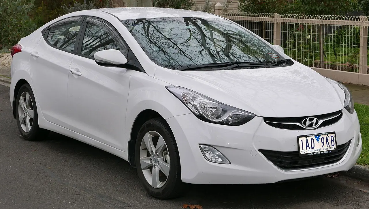 Hyundai Elantra V