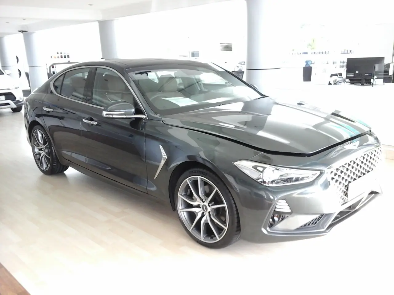 Hyundai G70