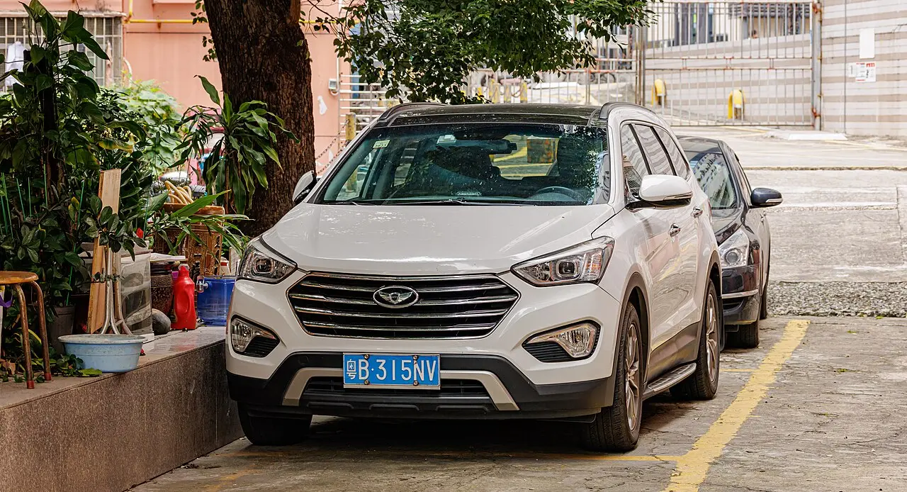 Hyundai Grand Santa Fe
