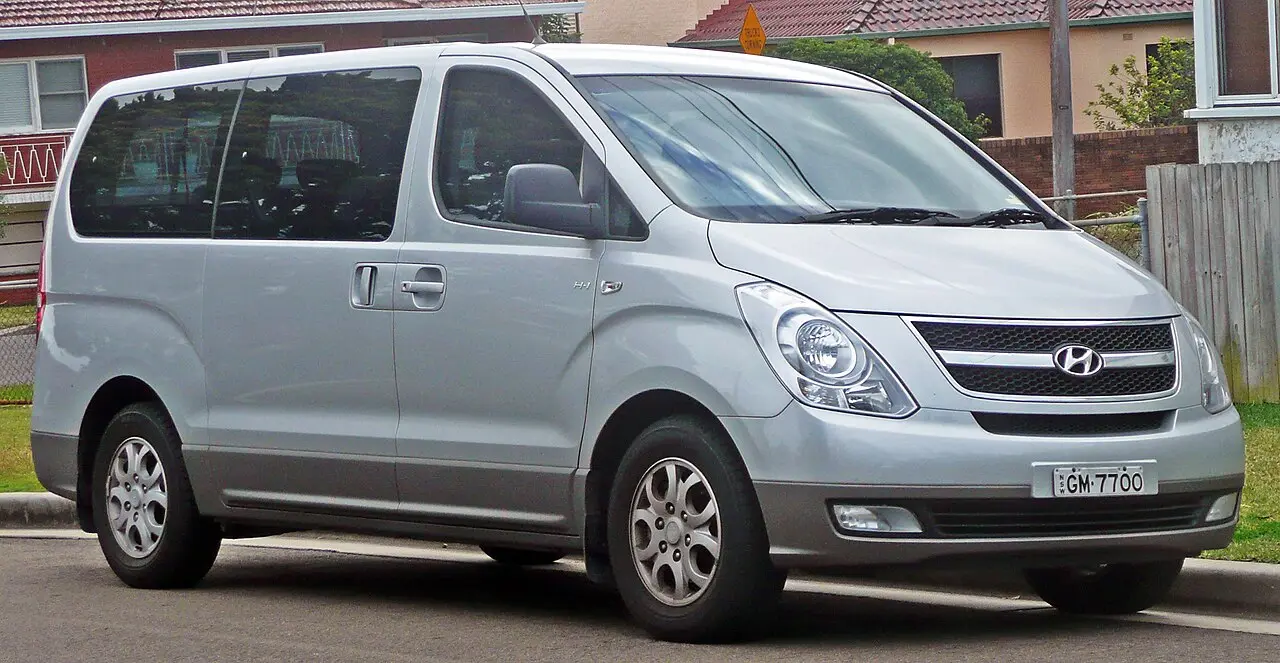 Hyundai i800