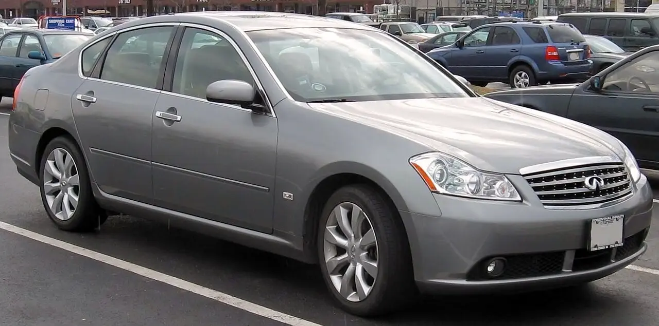 Infiniti M third generation