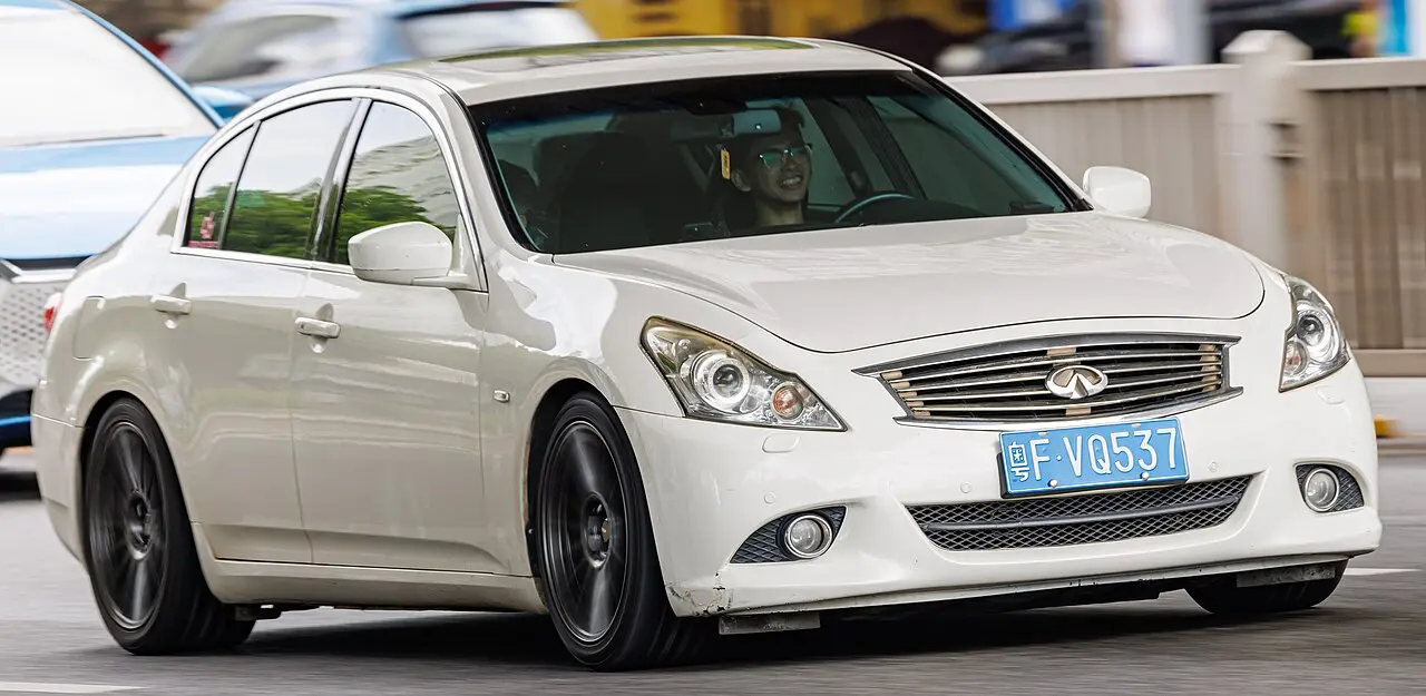 Infiniti Q40