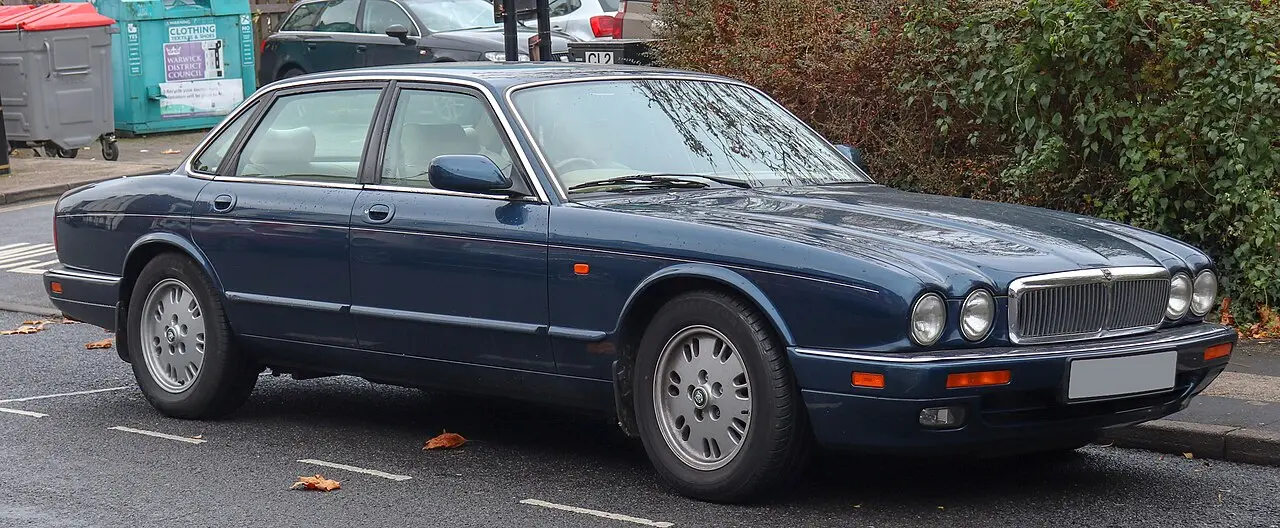 Jaguar XJ X300
