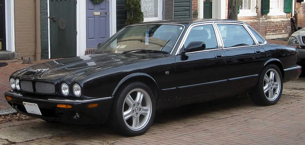 Jaguar XJ X308