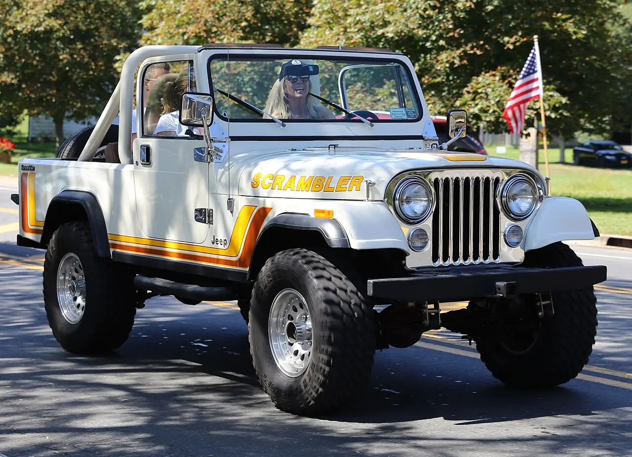 Jeep CJ-8
