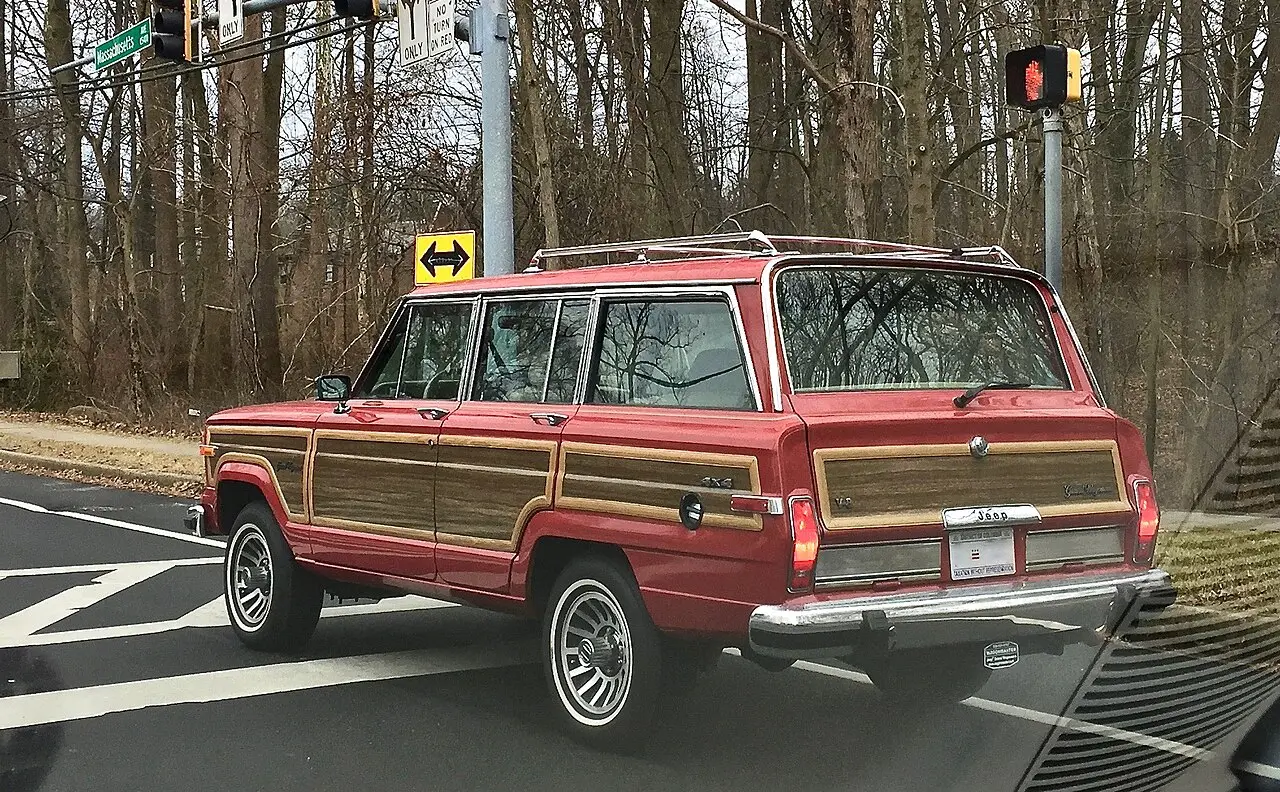 Jeep Wagoneer