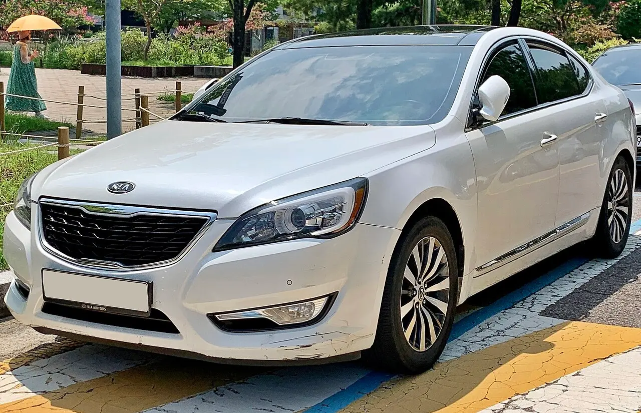 Kia Cadenza first generation