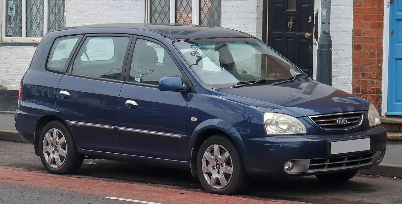 Kia Carens first generation