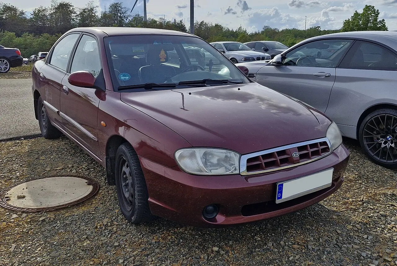 Kia Shuma