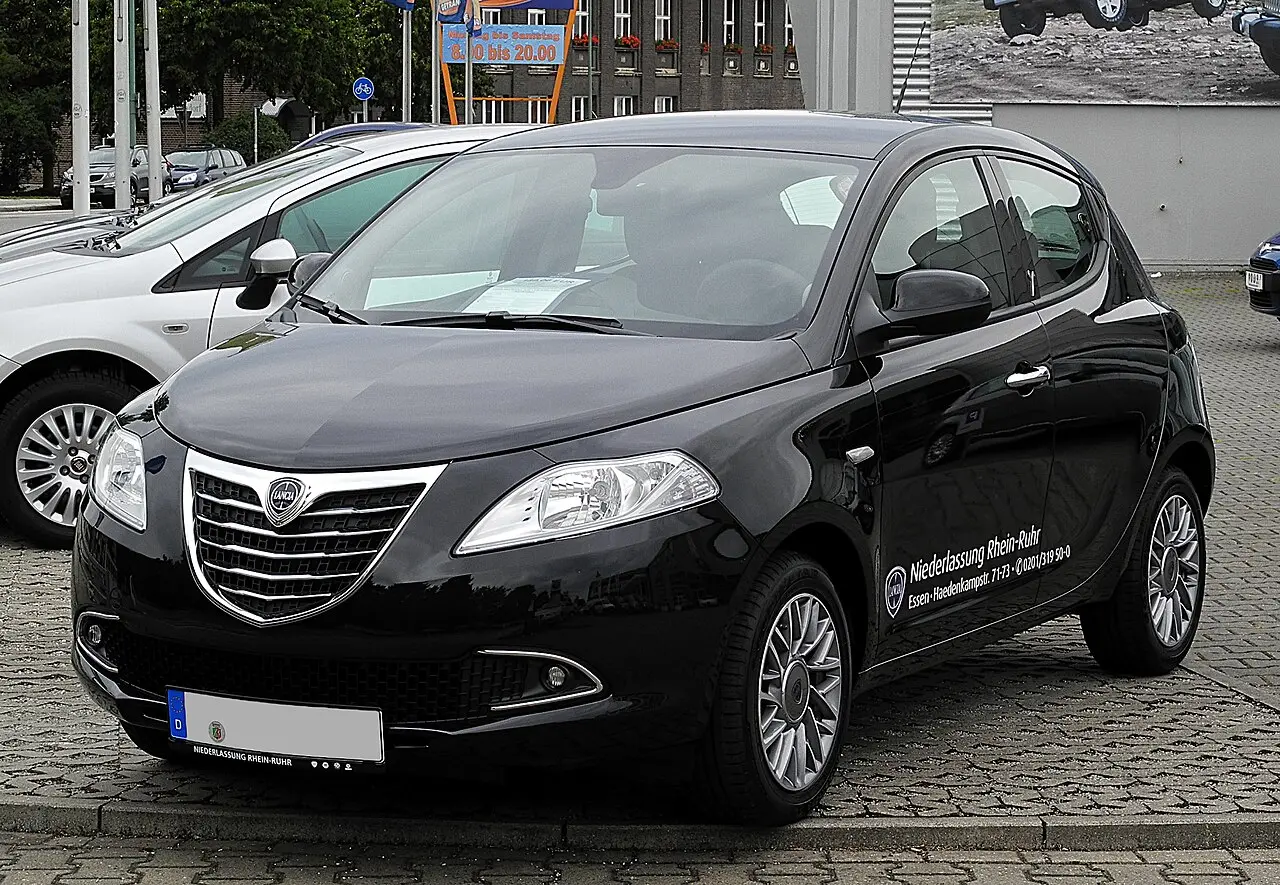 Lancia Ypsilon IV