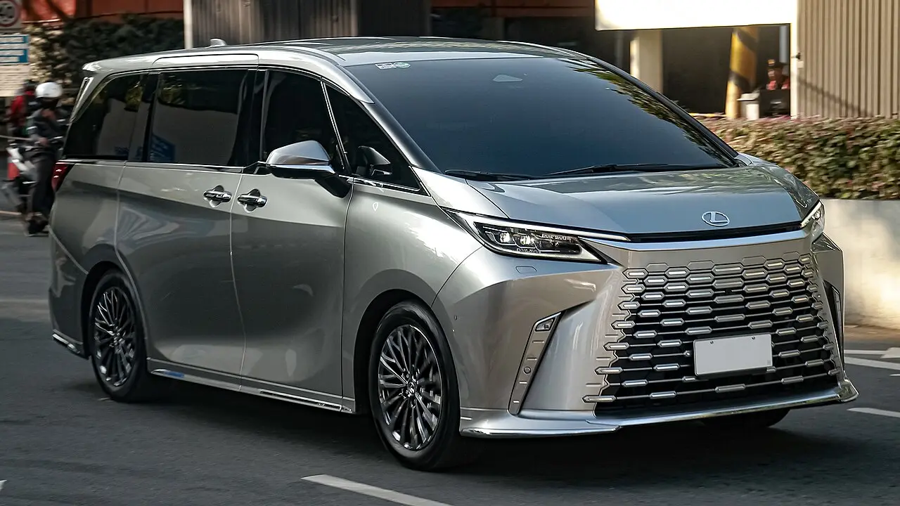 Lexus LM