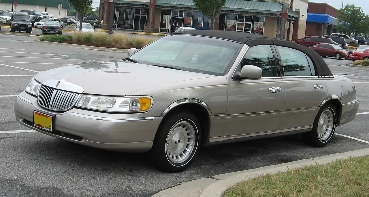 Lincoln Town Car