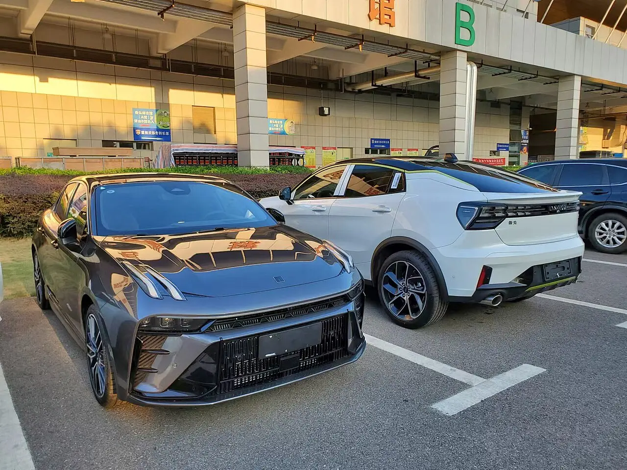 Lynk & Co 05