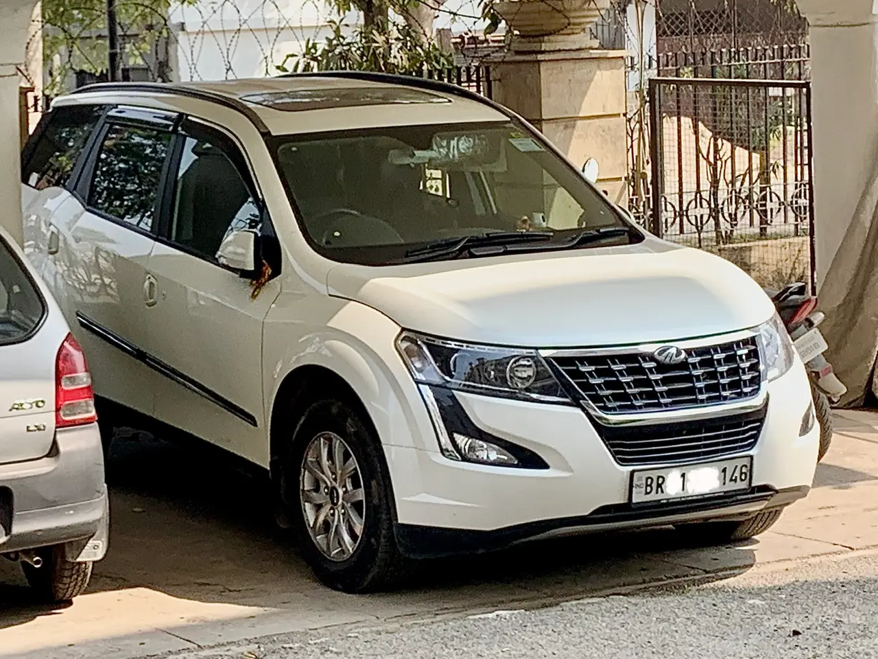 Mahindra XUV
