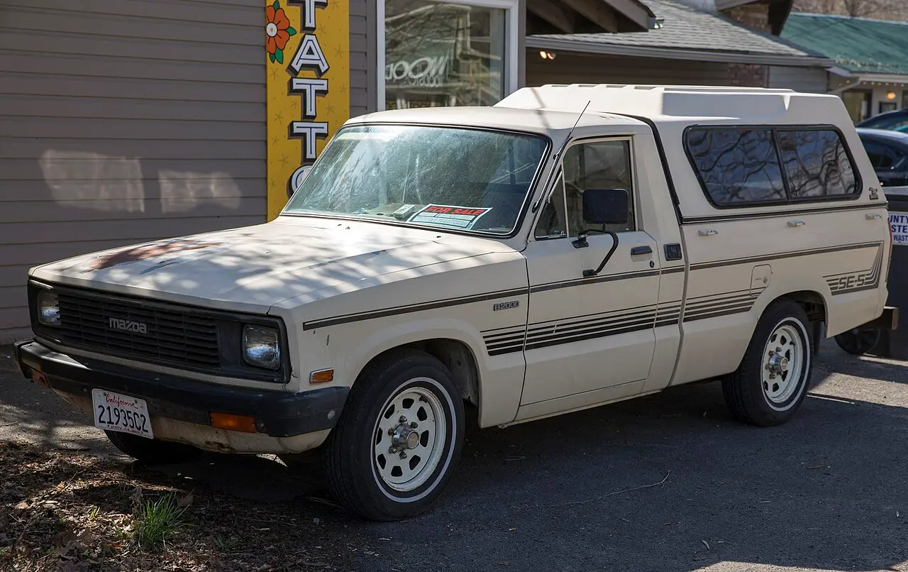 Mazda B2000