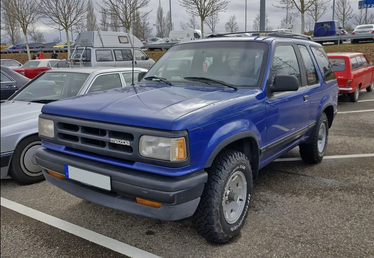 Mazda Navajo