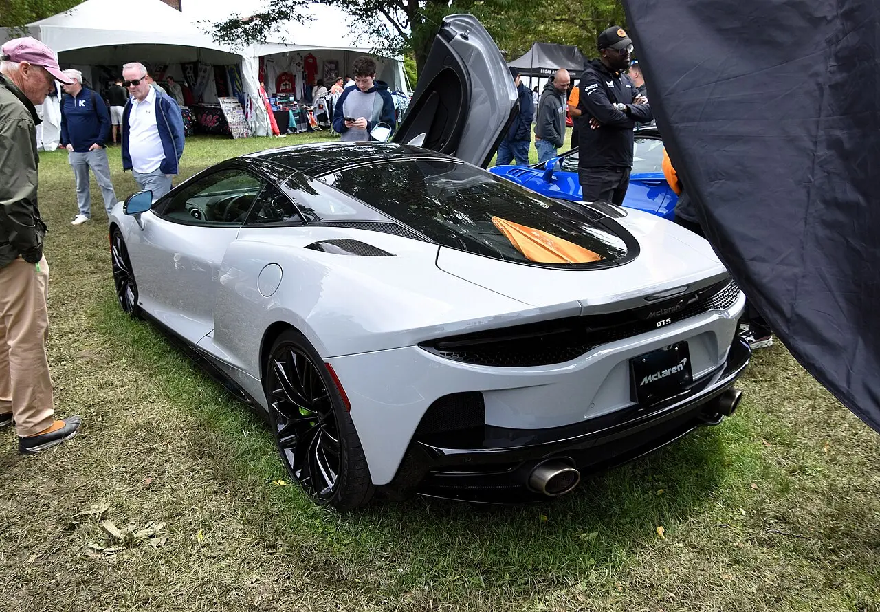 McLaren GTS