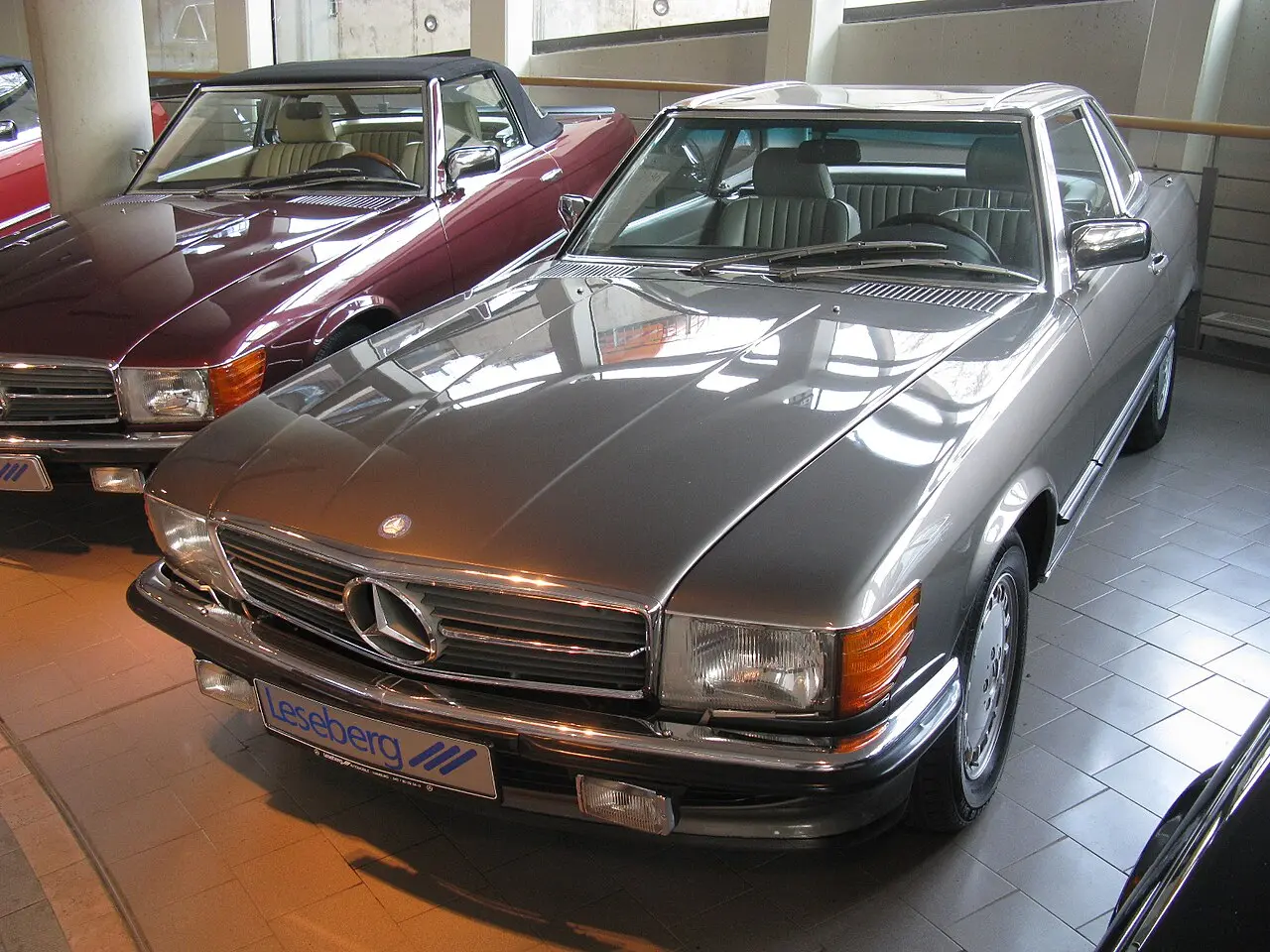 Mercedes-Benz 300