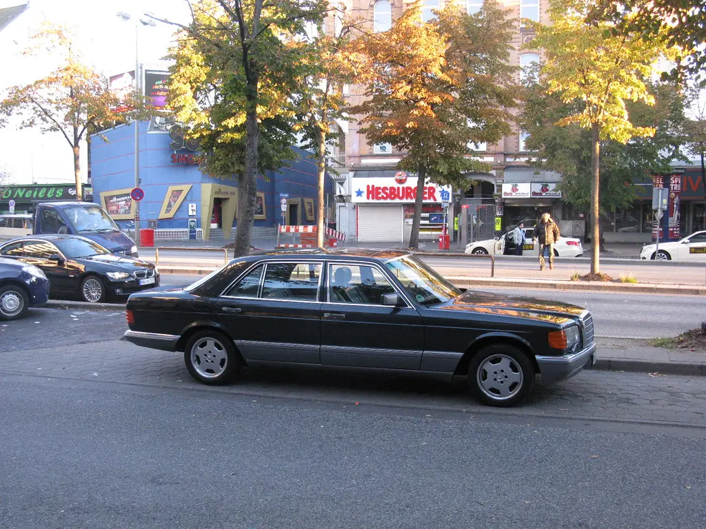 Mercedes-Benz 420