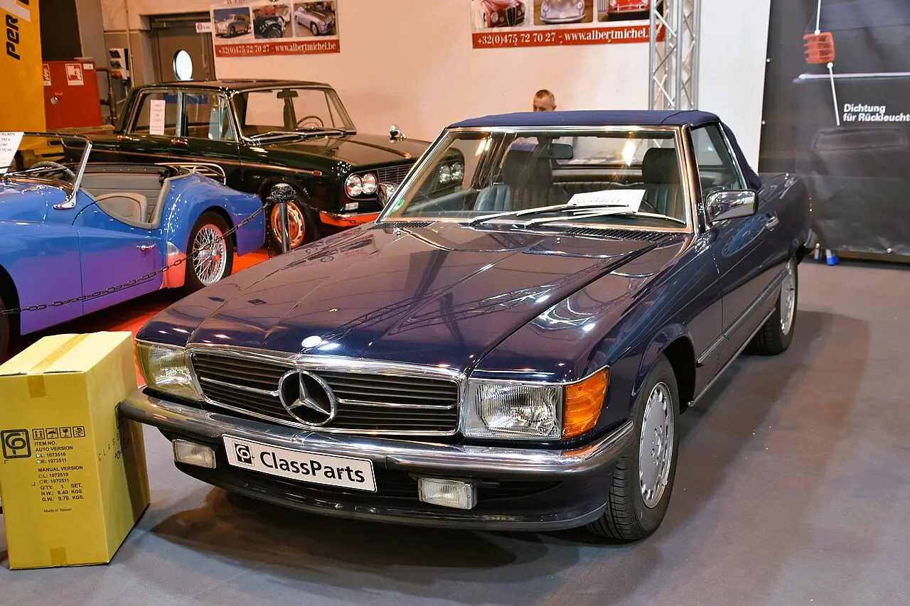 Mercedes-Benz 500 R107