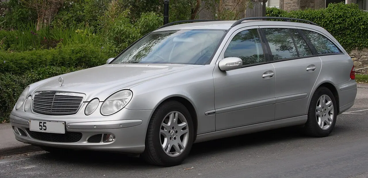 Mercedes-Benz E-Class W211