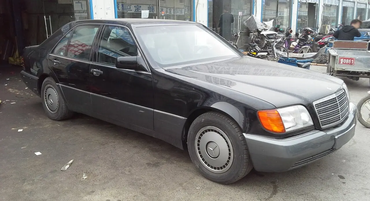 Mercedes-Benz S-Class III