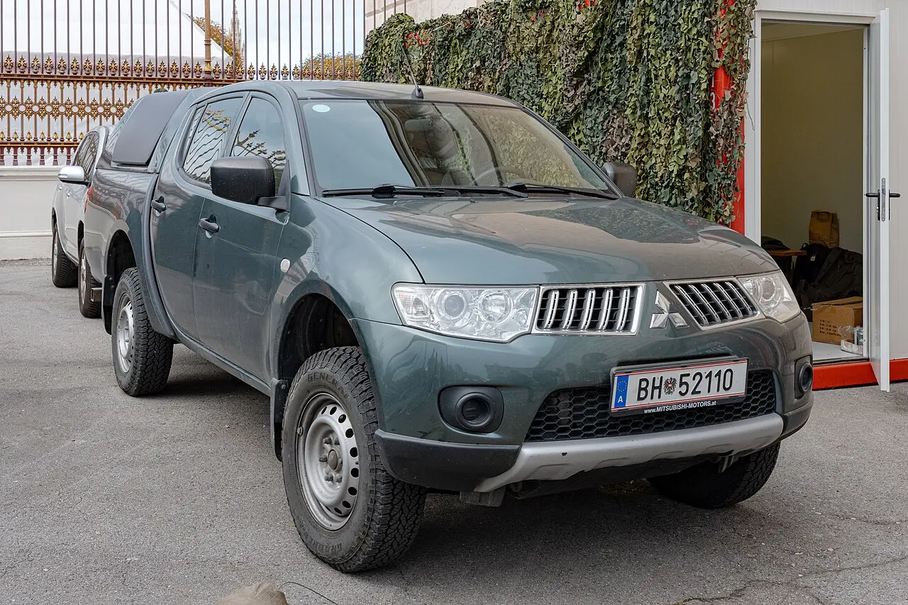 Mitsubishi L200 fourth generation