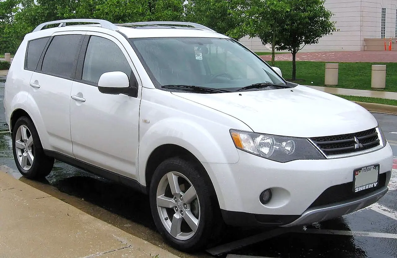 Mitsubishi Outlander second generation