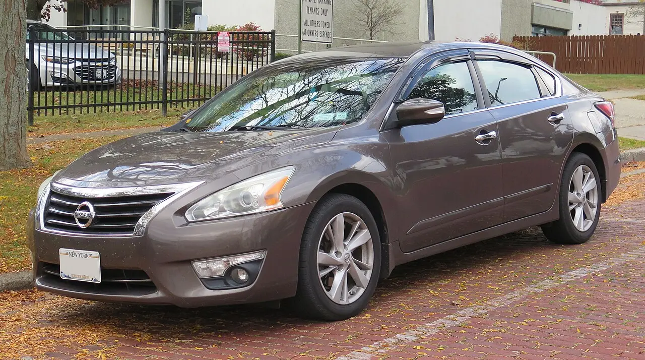 Nissan Altima V