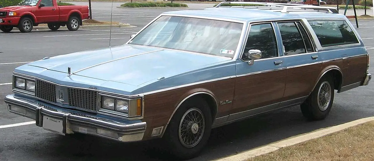 Oldsmobile Custom Cruiser Wagon